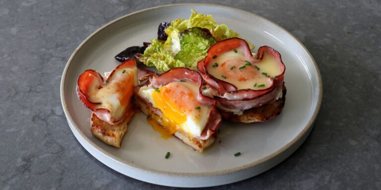 Baked Eggs Benedict Recipe: Easy and Delicious Brunch