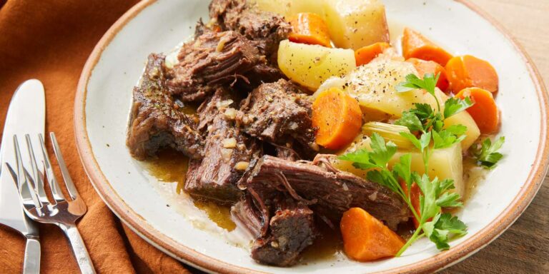 Healthy Recipe Ideas: Slow Cooker Pot Roast Perfection