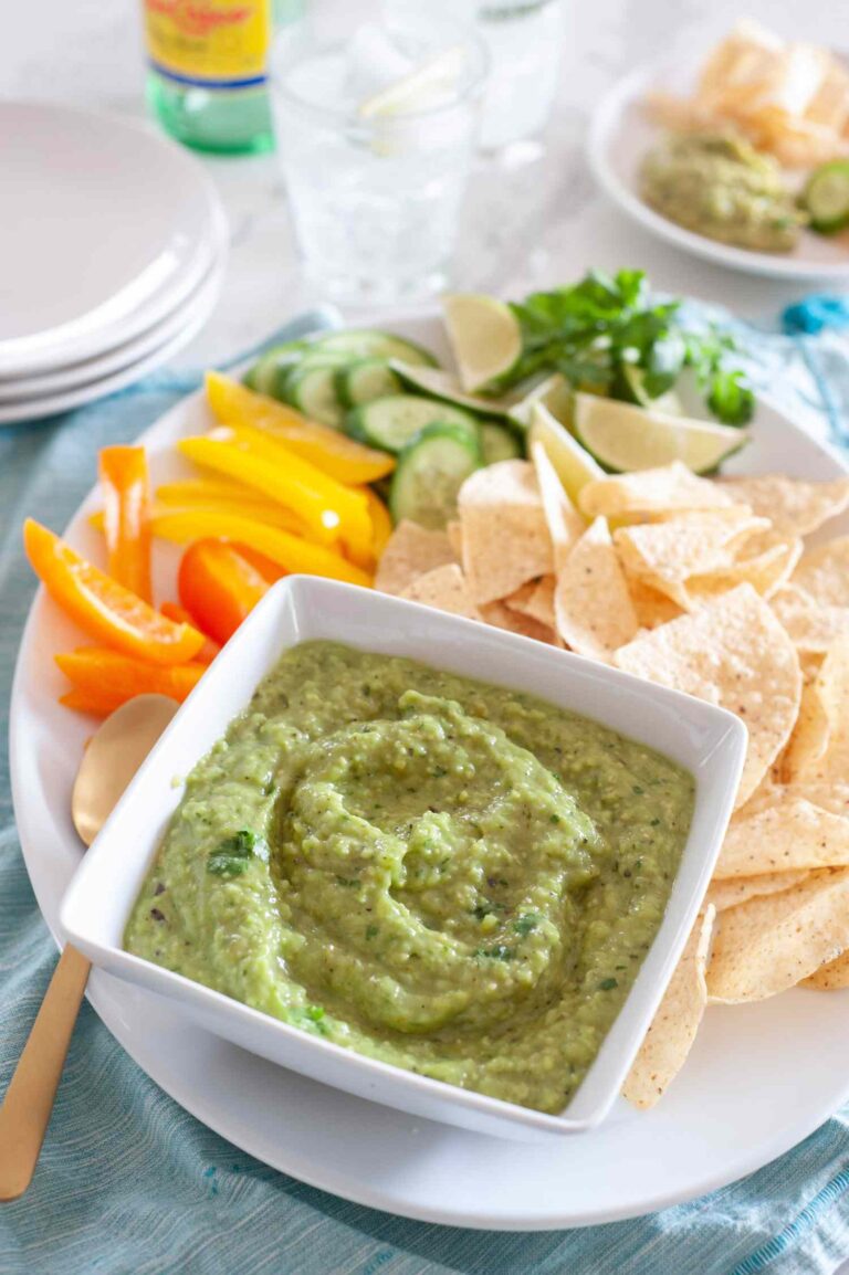 Irresistibly Tangy and Creamy Tomatillo Avocado Salsa: A Must-Try Recipe for Flavorful Dishes!