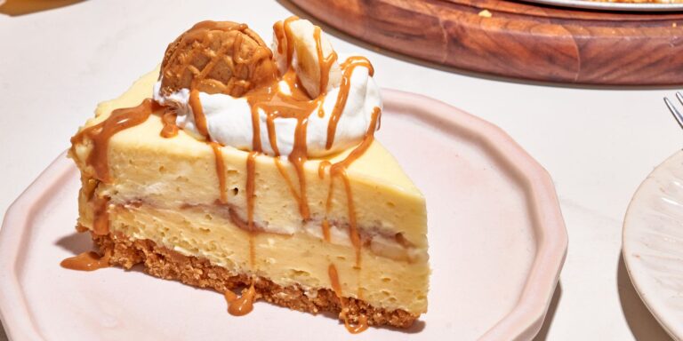 No-Bake Nutter Butter Banana Pudding Cheesecake RecipeIrresistible No-Bake Nutter Butter Banana Pudding Cheesecake Delight: A Creamy, Dreamy Dessert Experience!