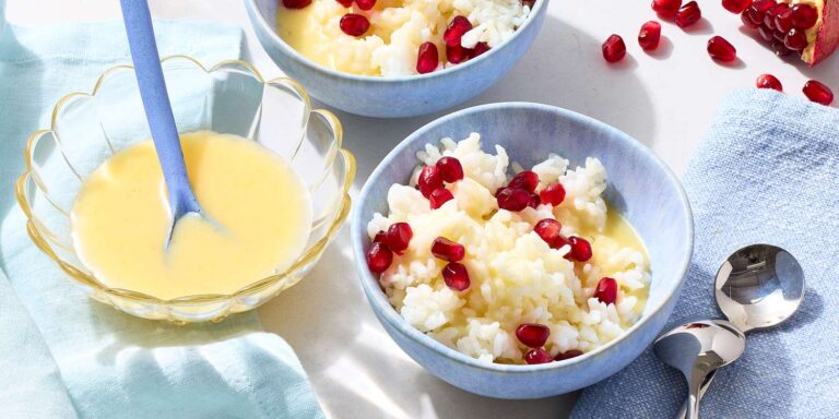 Sticky Rice with Passion Fruit Sauce Recipe »Indulge in Sweet Harmony: Irresistible Sticky Rice with Luscious Passion Fruit Sauce »
