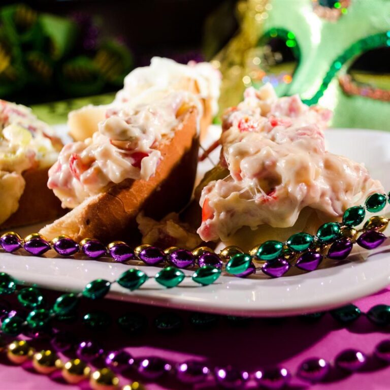 Irresistibly Savory Hot Muffuletta Dip: A Flavor-Packed Delight for Every Gathering