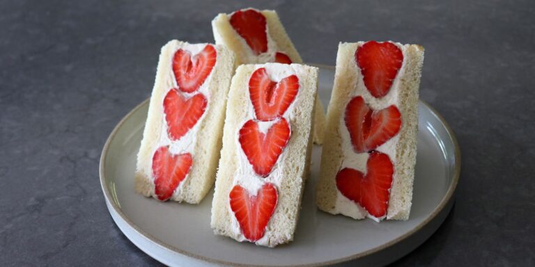 Strawberry Sando Recipe »Deliciously Dreamy Strawberry Sando: A Sweet Escape in Every Bite »