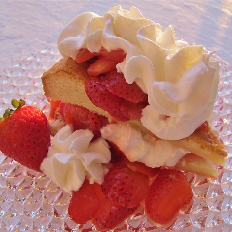 Old-Fashioned Shortcake Recipe »Deliciously Classic Old-Fashioned Shortcake: A Timeless Dessert to Savor »